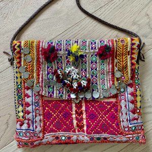 MUZUNGU SISTERS Gorgeous Cross-Body Bag Limited Use